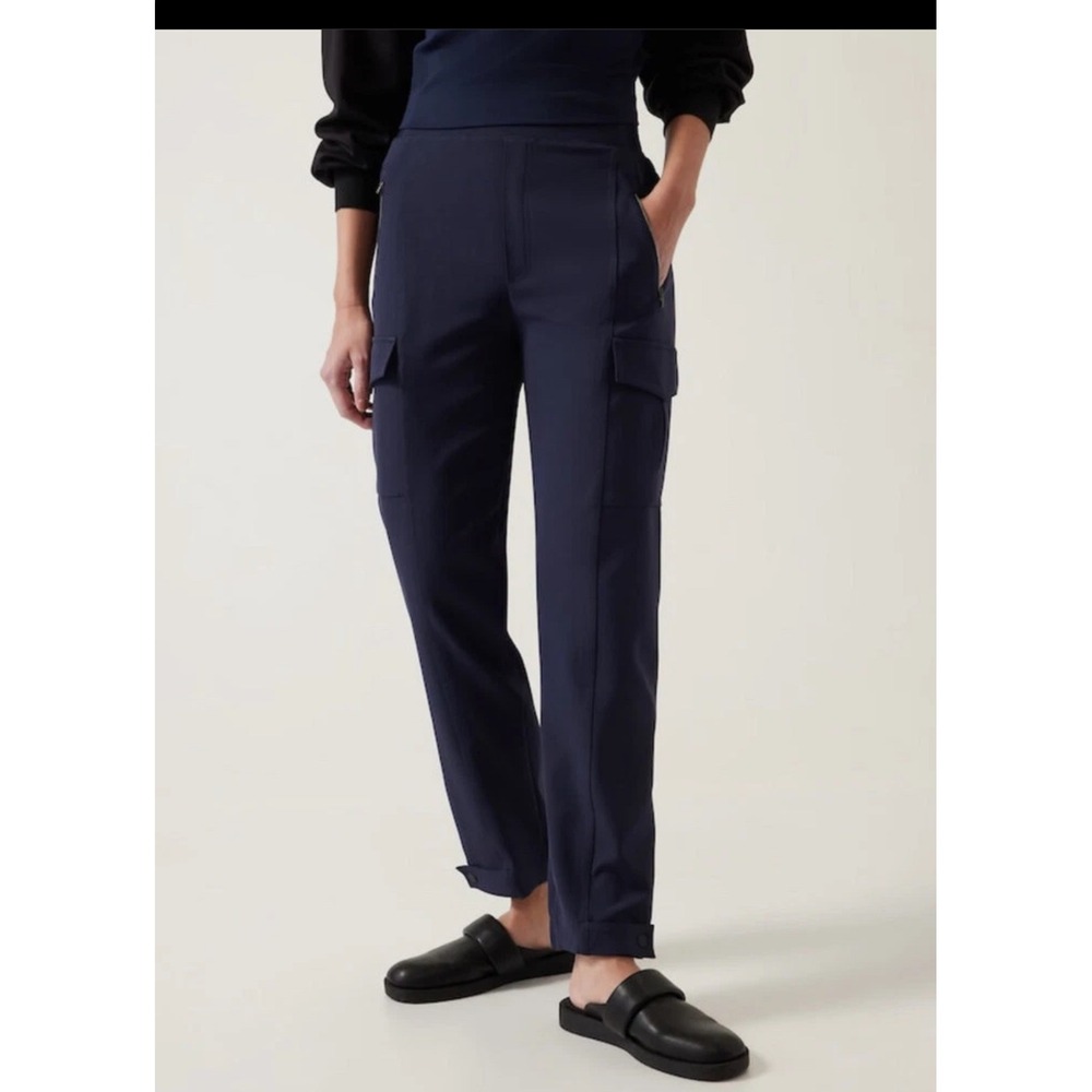 Athleta Endless Cargo Pants Navy Blue Travel Comfort Pocket Casual Womens